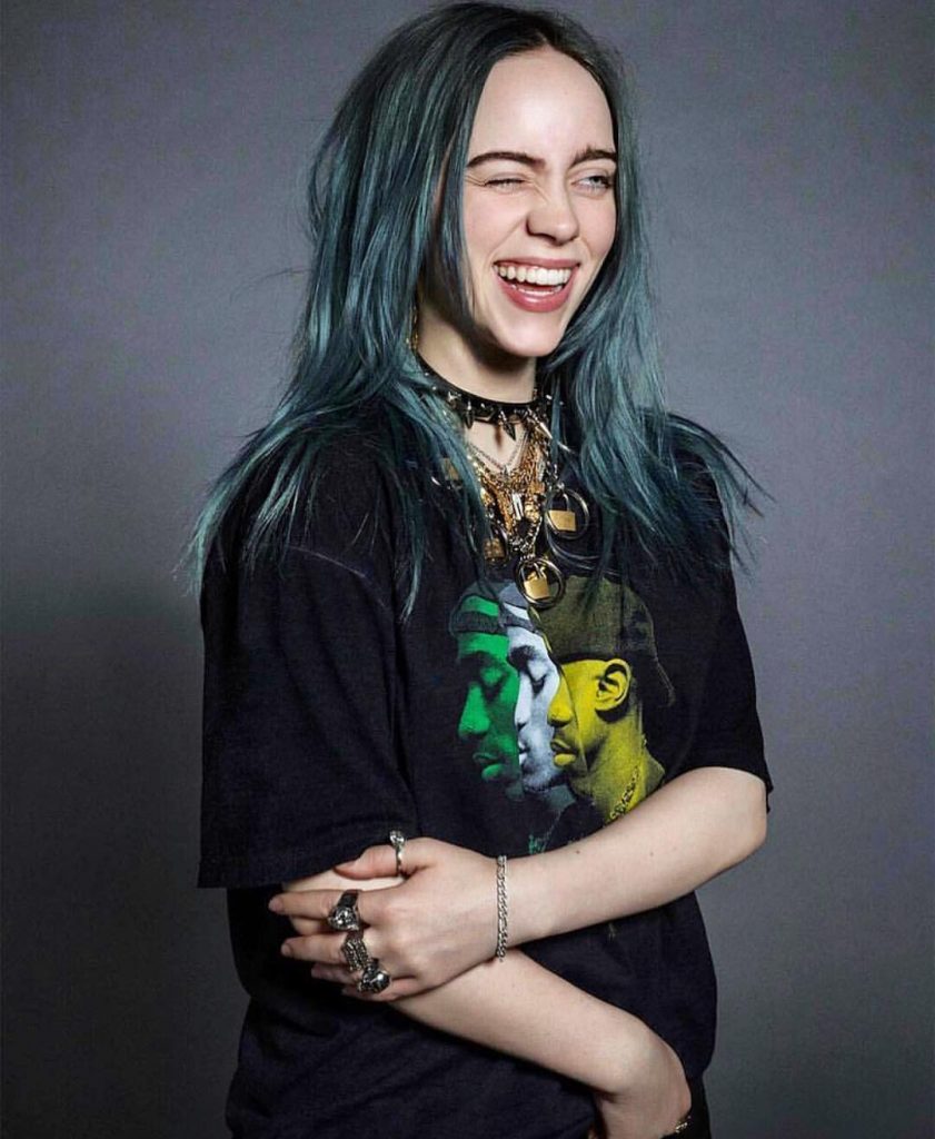 Billie Eilish: Moteriški Kvepalai, Atspindintys Intymumą ir Kūno Grožį