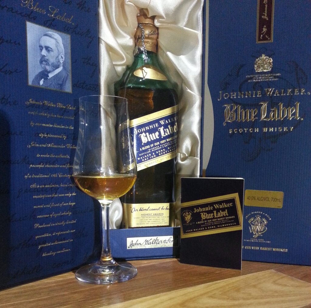 Johnnie Walker Blue Label: Išskirtinis Škotiškas Viskis