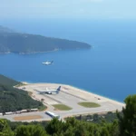 Port lotniczy Skiathos: Przewodnik po lotnisku i okolicy